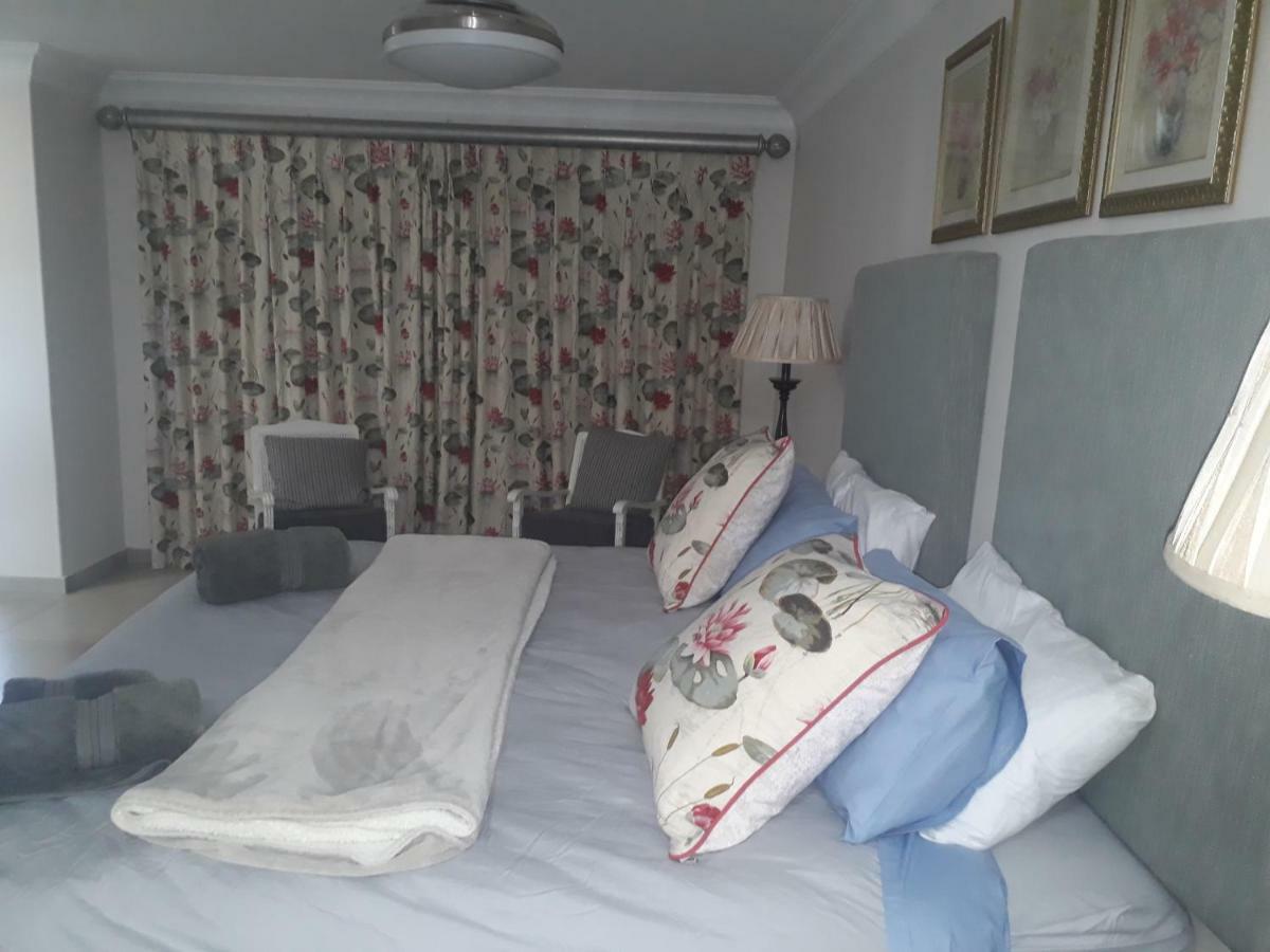 The Bunker Villa Champagne Valley Екстериор снимка
